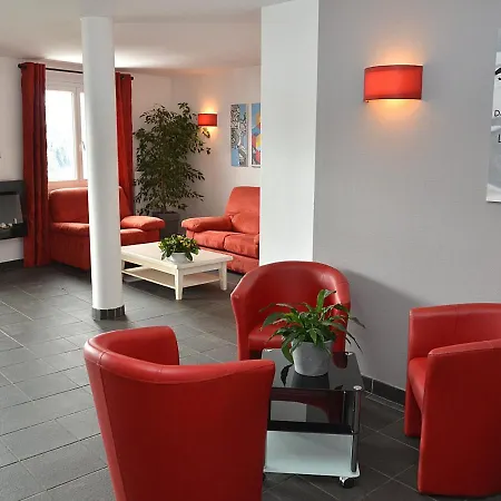 Lumineux Avec Balcon Sud, Centre Station, Parking Couvert - Foret - Fr-1-425-141
