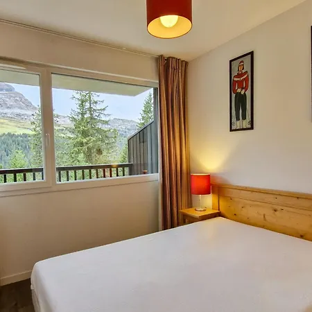 Apartment Lumineux Avec Balcon Sud, Centre Station, Parking Couvert - Foret - Fr-1-425-141 *